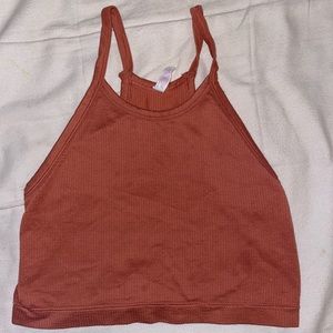 Cute ribbed halter top